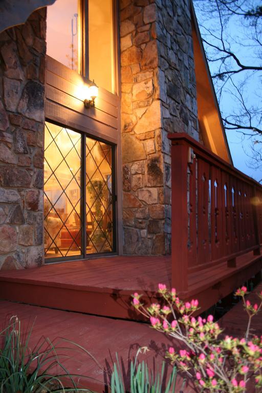 The Foxtrot Bed And Breakfast Гетлинбург Екстериор снимка