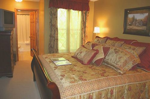 The Foxtrot Bed And Breakfast Гетлинбург Стая снимка